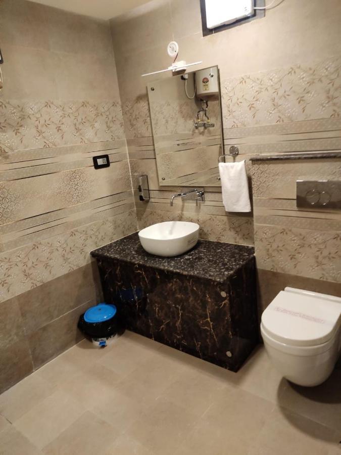 Hotel Vinayak Lucknow Zewnętrze zdjęcie