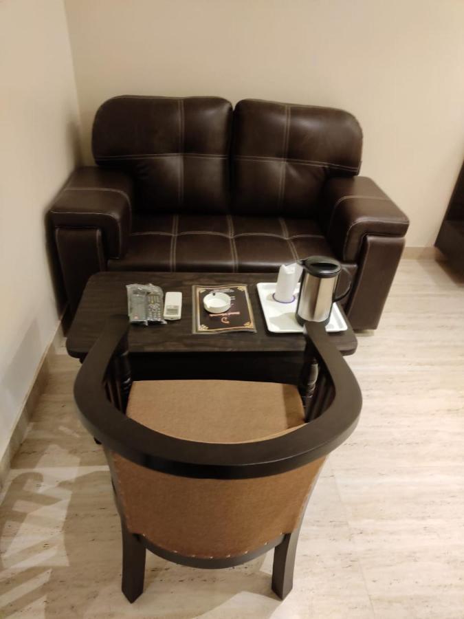 Hotel Vinayak Lucknow Zewnętrze zdjęcie