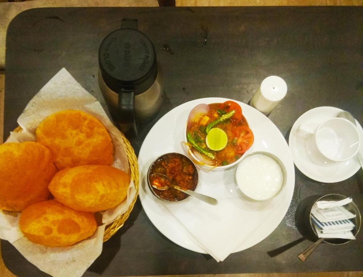 Hotel Vinayak Lucknow Zewnętrze zdjęcie