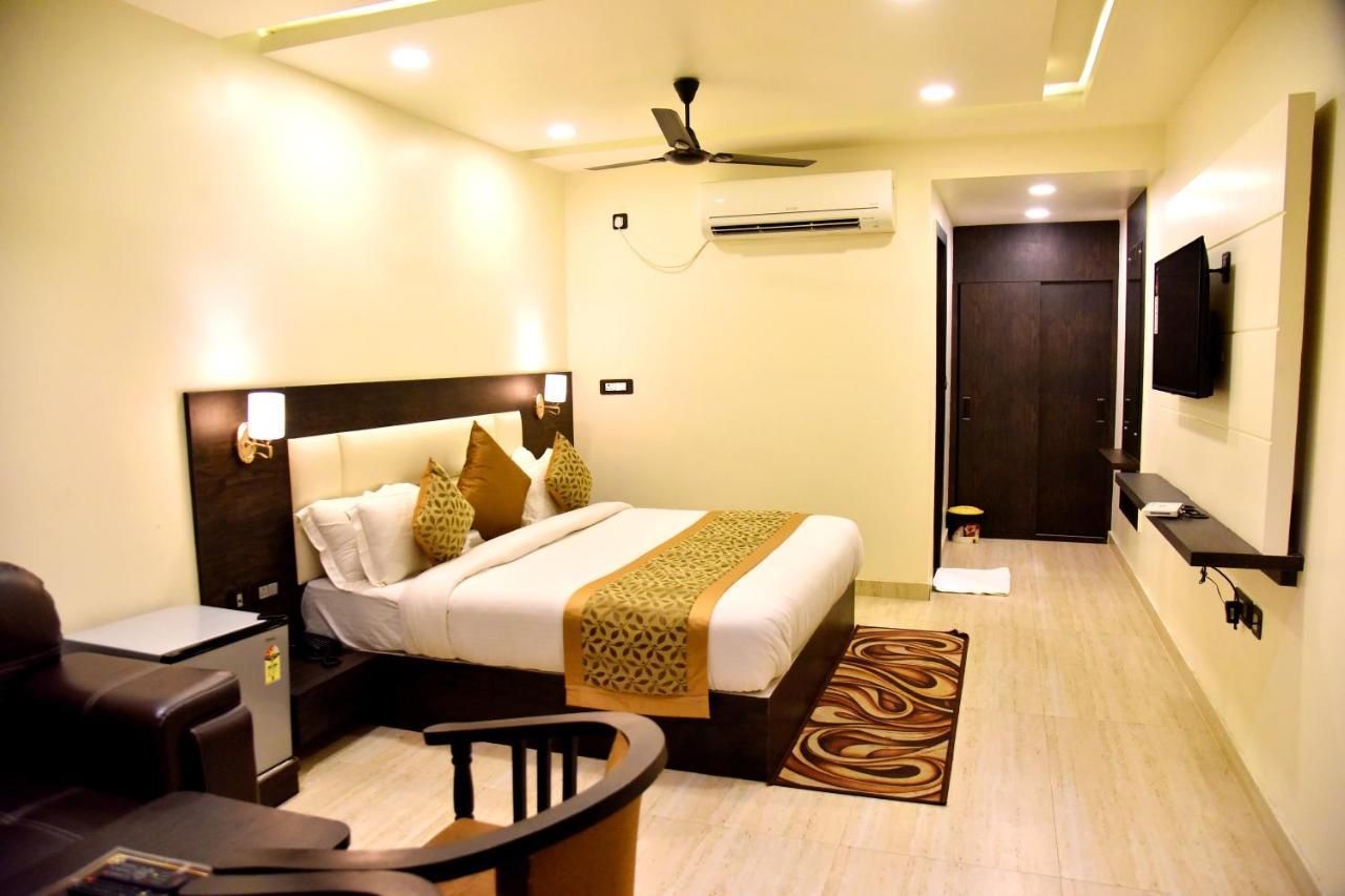 Hotel Vinayak Lucknow Zewnętrze zdjęcie